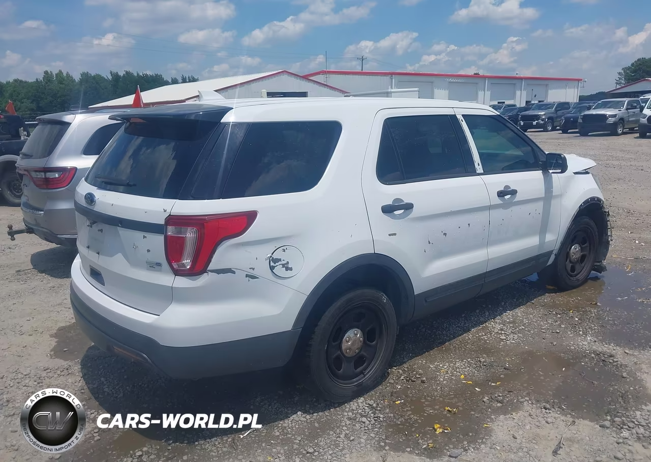 2017 Ford Utility Police Interceptor VIN:1FM5K8AR6HGC24741 - 4