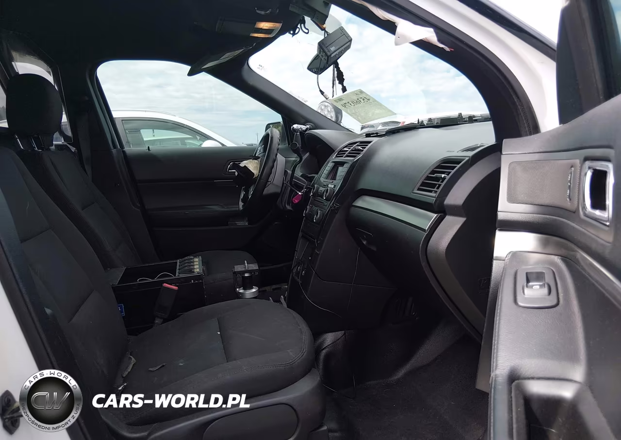 2017 Ford Utility Police Interceptor VIN:1FM5K8AR6HGC24741 - 5