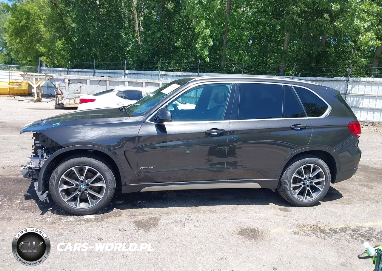 2018 BMW X5 xDrive35I VIN:5UXKR0C58J0X99984 - 14