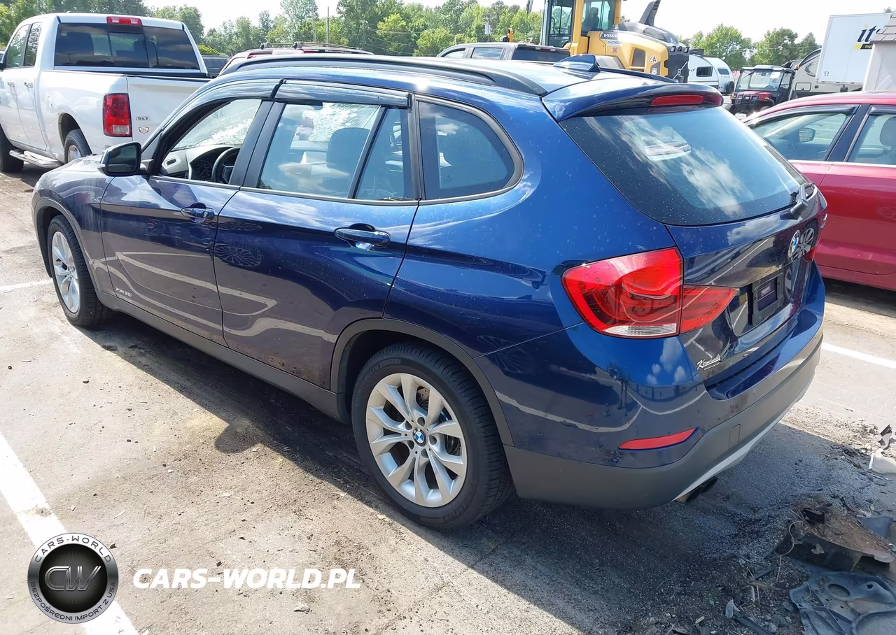 2014 BMW X1 xDrive28I VIN:WBAVL1C51EVY16197 - 3