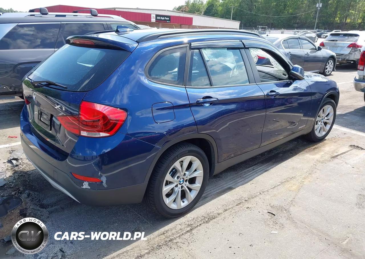 2014 BMW X1 xDrive28I VIN:WBAVL1C51EVY16197 - 4