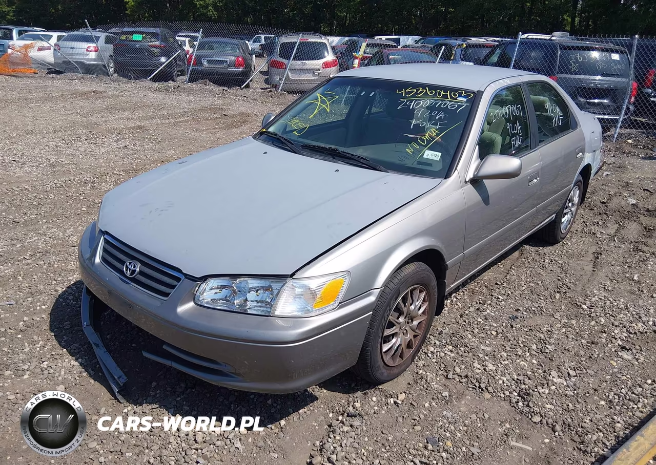 2000 Toyota Camry Le VIN:JT2BG22K0Y0521321 - 2