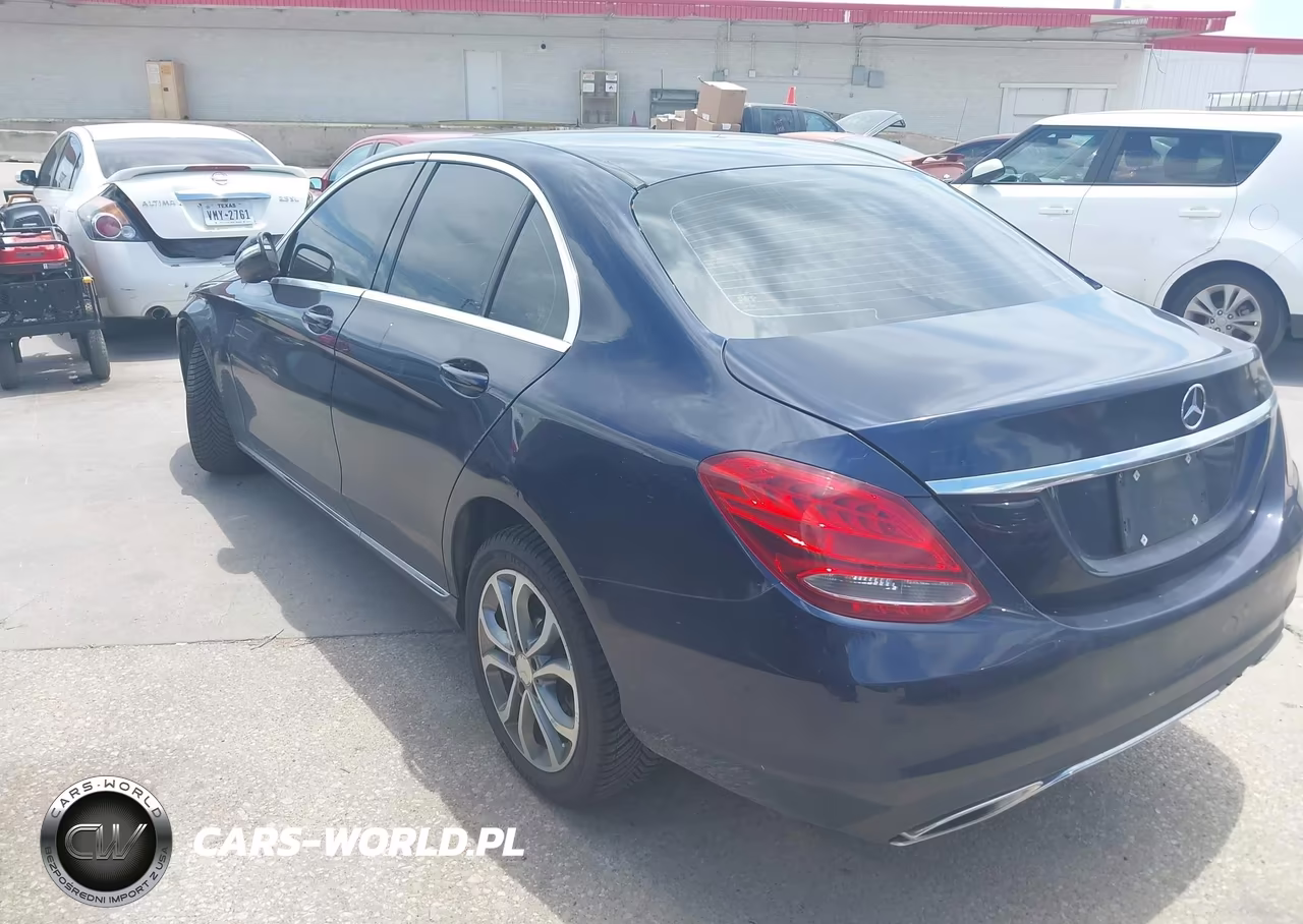 2015 Mercedes-Benz C 300 4Matic VIN:55SWF4KB2FU009807 - 3