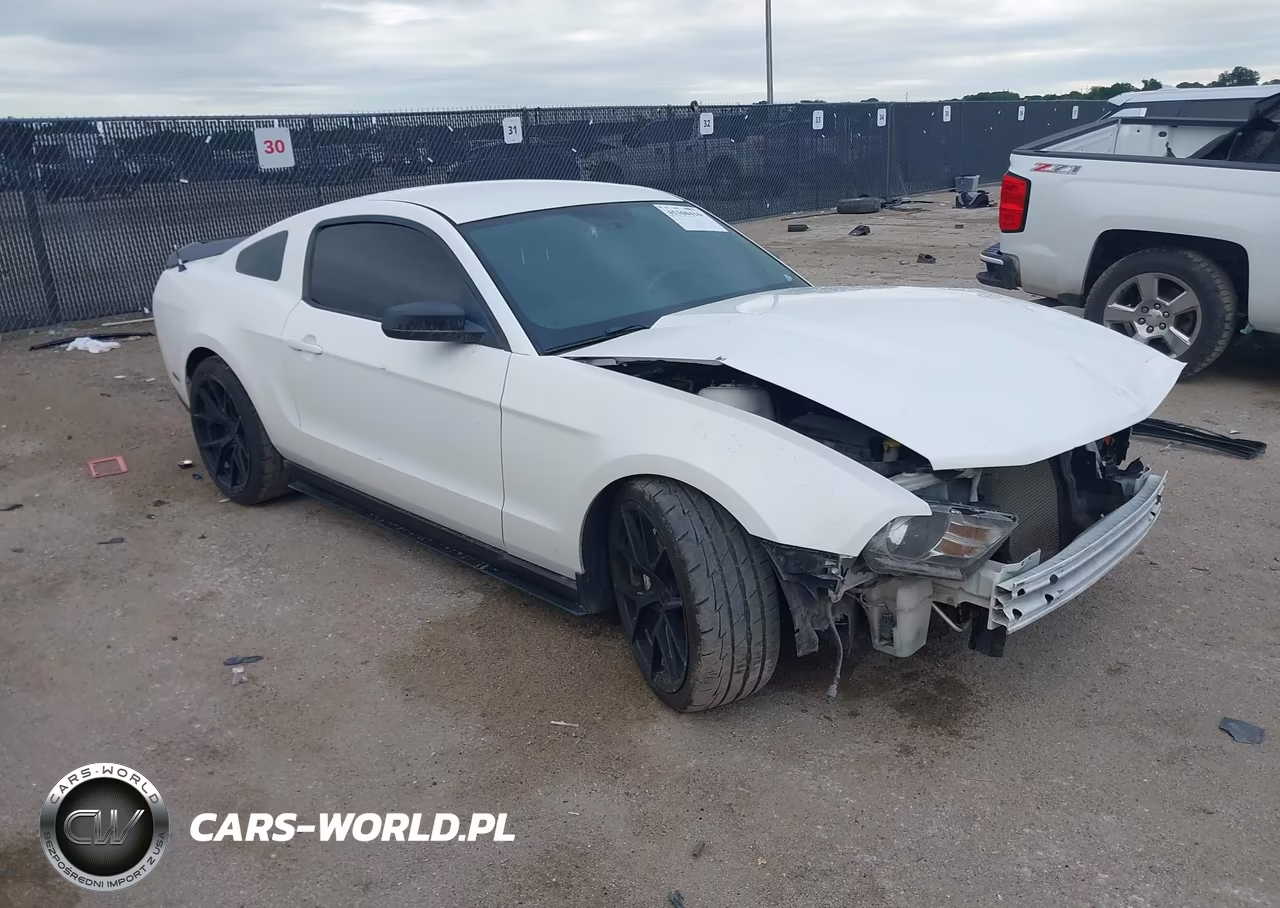 2012 Ford Mustang V6