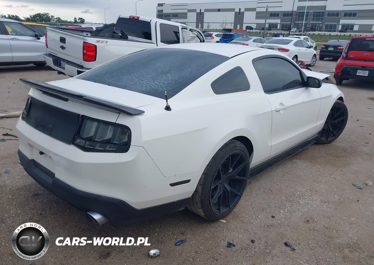 2012 Ford Mustang V6 VIN:1ZVBP8AMXC5252699 - 4