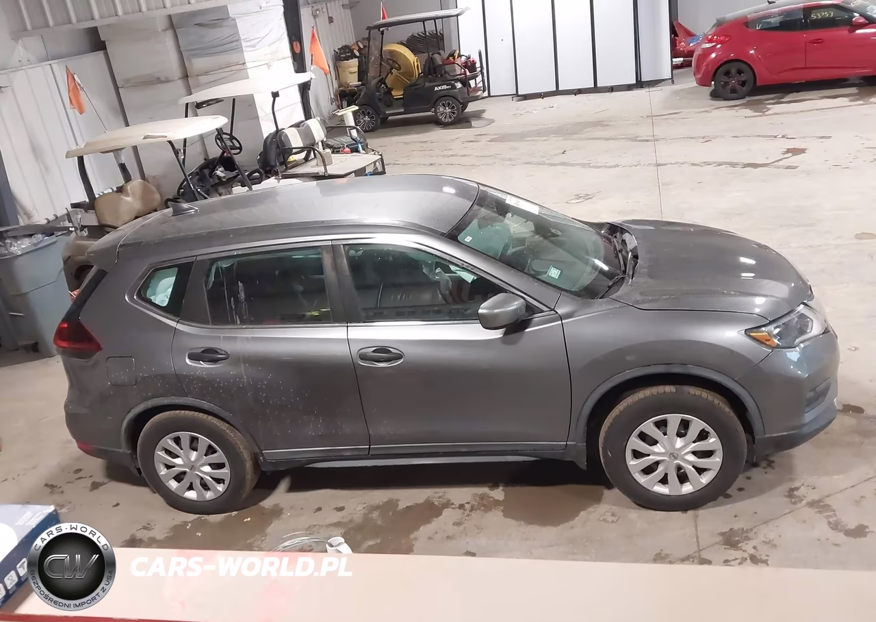 2018 Nissan Rogue S VIN:KNMAT2MV9JP588177 - 13