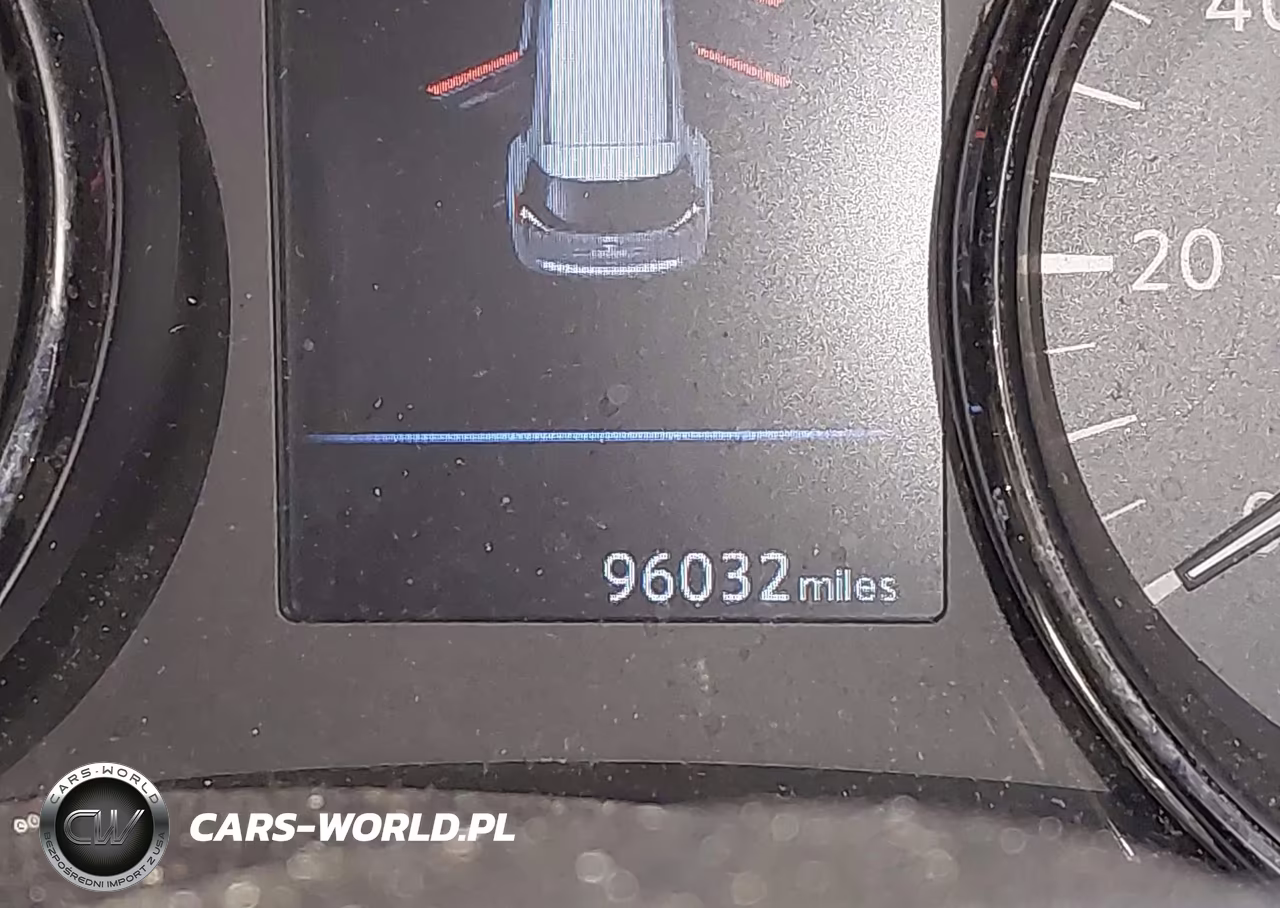 2018 Nissan Rogue S VIN:KNMAT2MV9JP588177 - 15