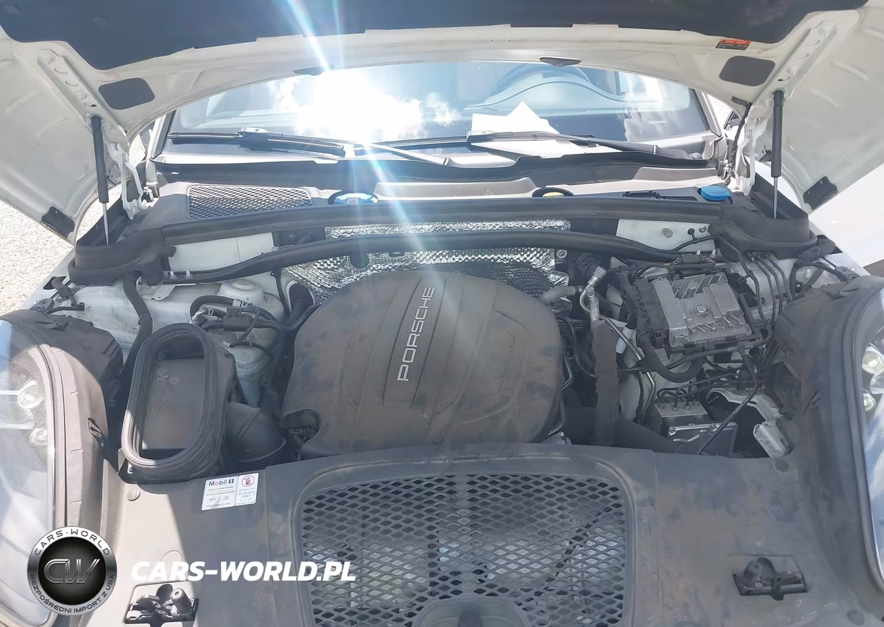 2019 Porsche Macan VIN:WP1AA2A5XKLB00842 - 10