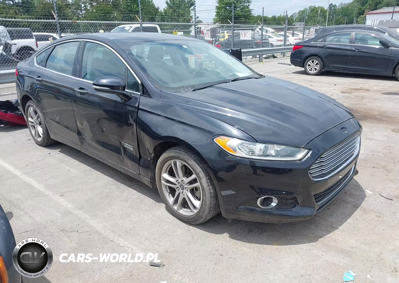 2015 Ford Fusion Energi Titanium – zdjęcie 1 z 12
