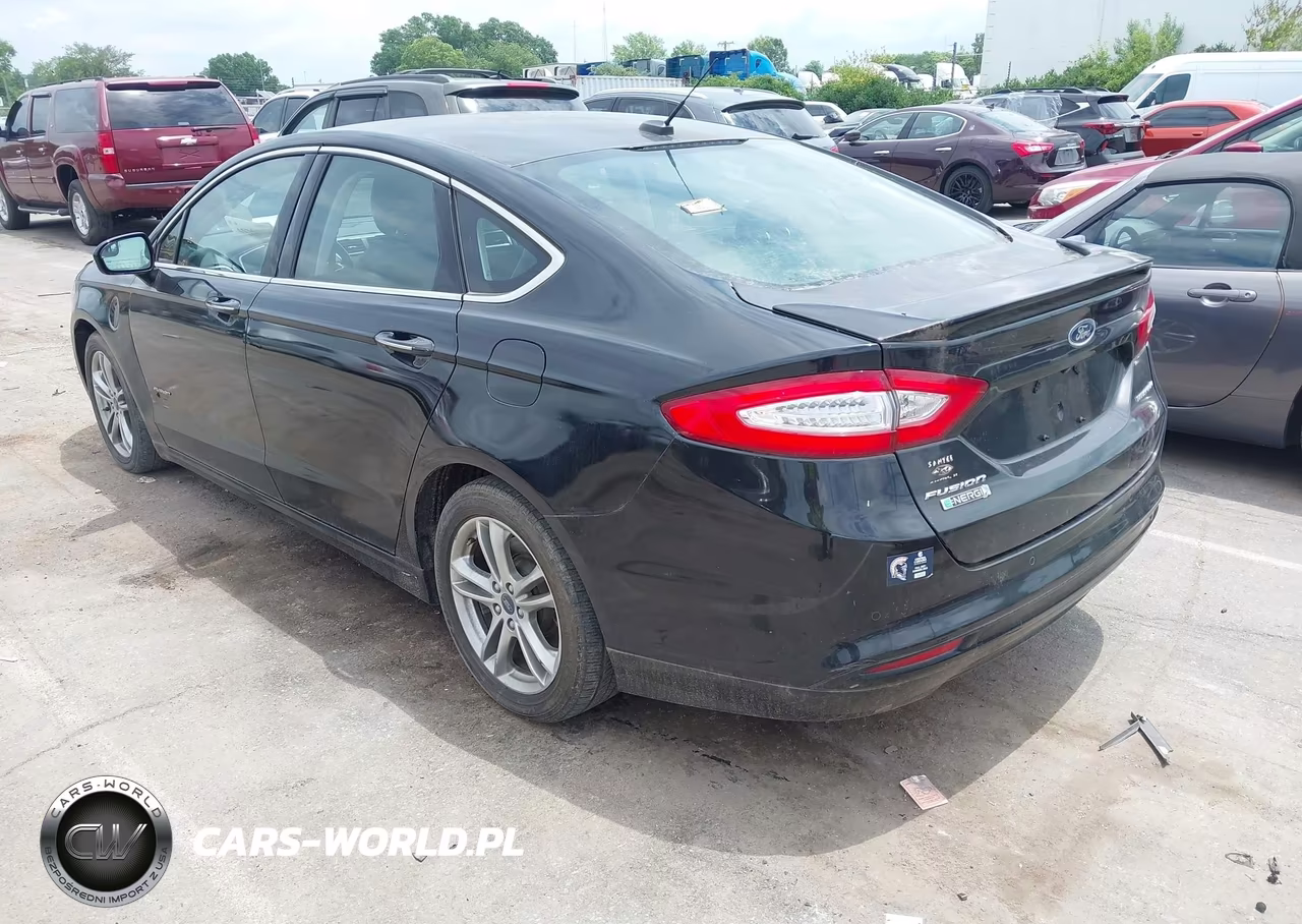 2015 Ford Fusion Energi Titanium VIN:3FA6P0SUXFR274665 - 3