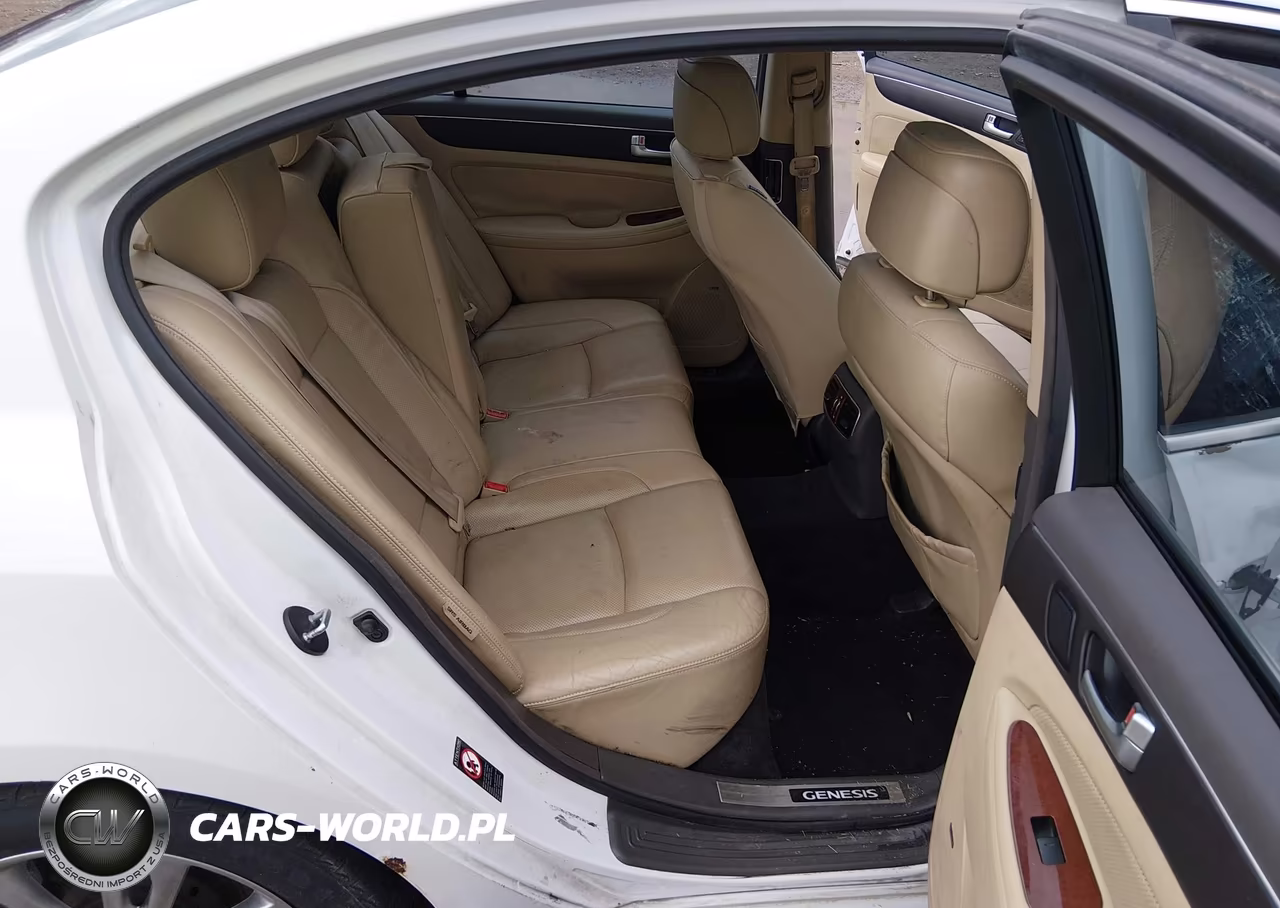 2012 Hyundai Genesis 4.6 VIN:KMHGC4DF6CU163868 - 8