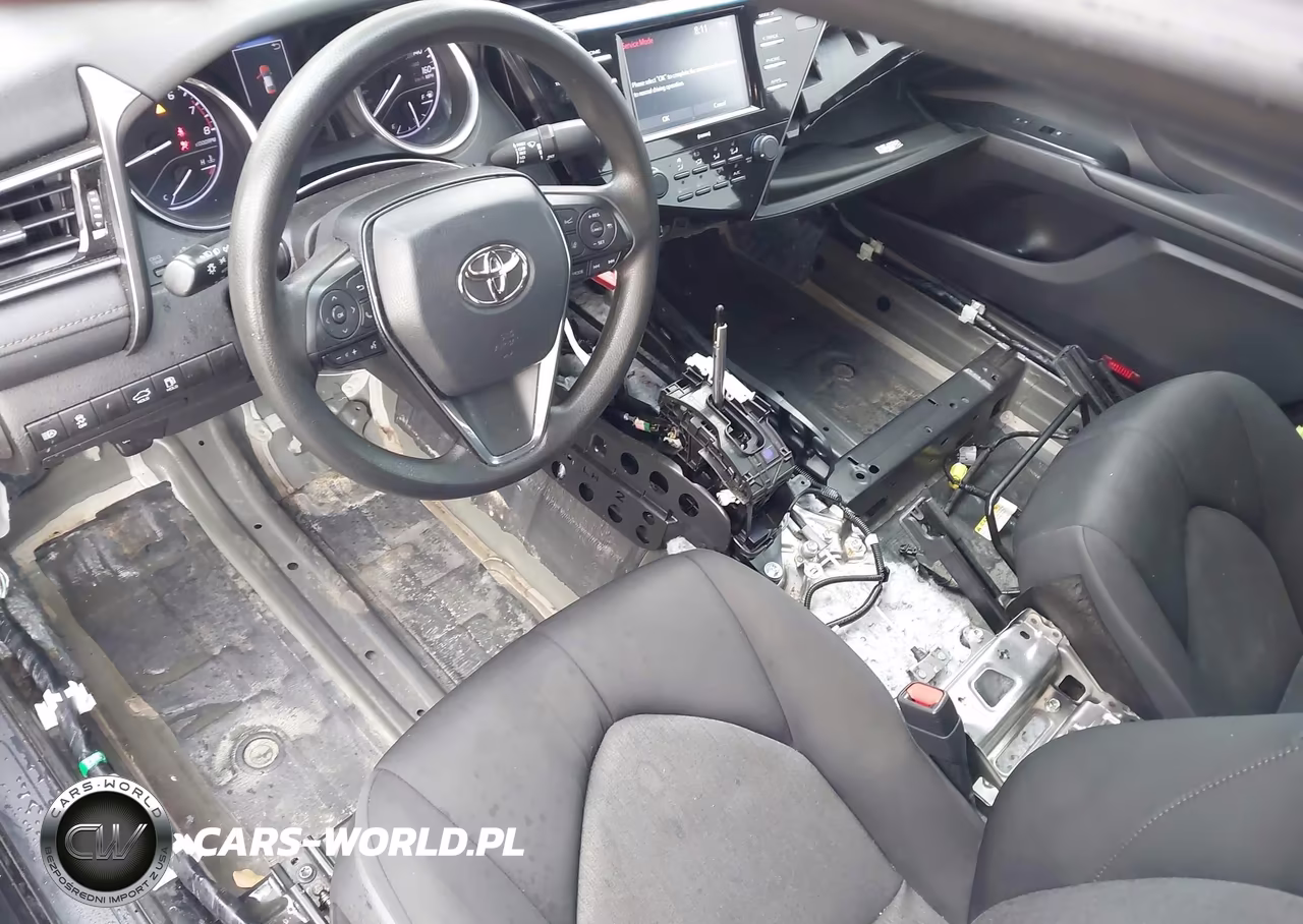 2020 Toyota Camry Le VIN:4T1C11AK0LU508347 - 6