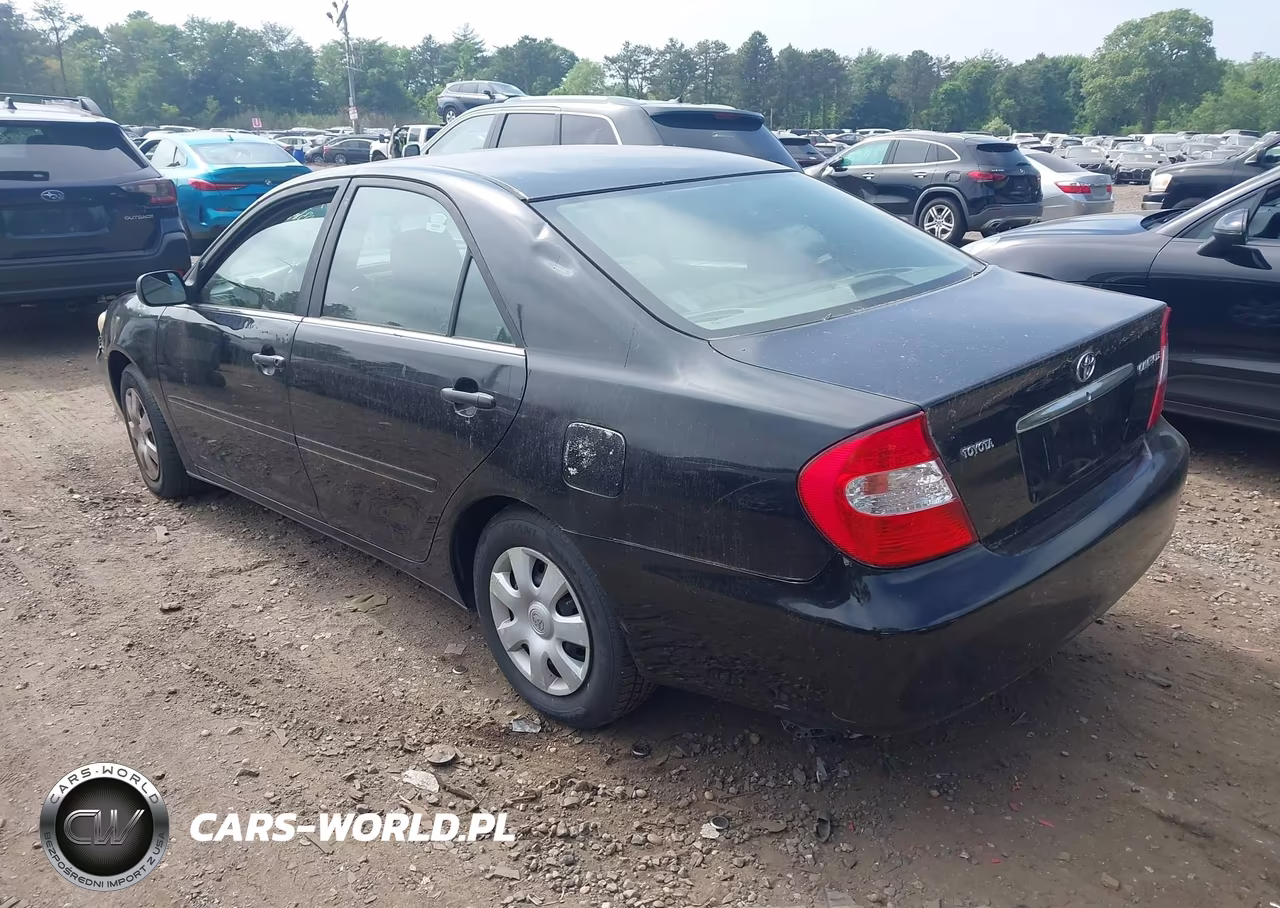 2003 Toyota Camry Le VIN:4T1BE32K63U183049 - 3