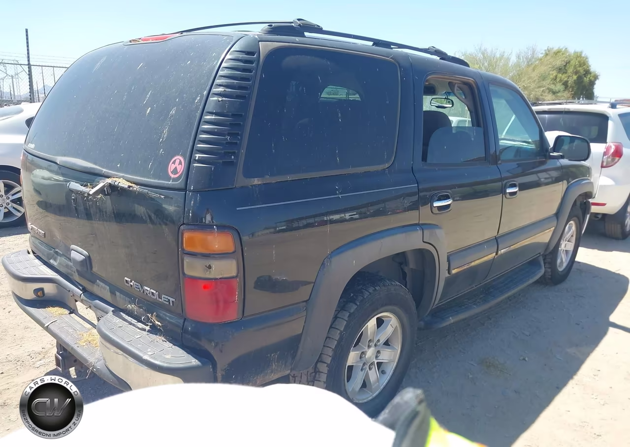 2004 Chevrolet Tahoe Ls VIN:1GNEK13V94R137282 - 4