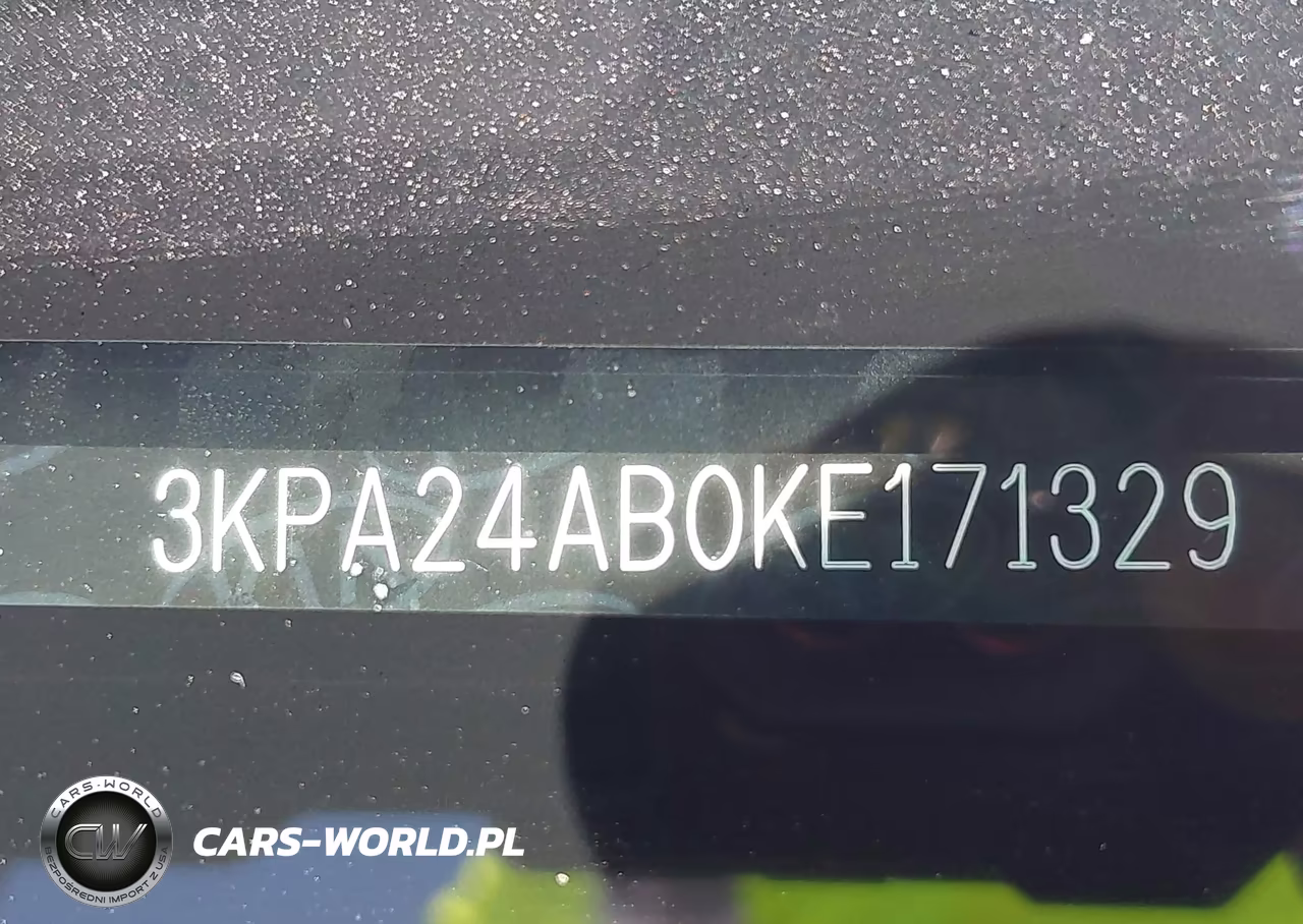 2019 Kia Rio S VIN:3KPA24AB0KE171329 - 17
