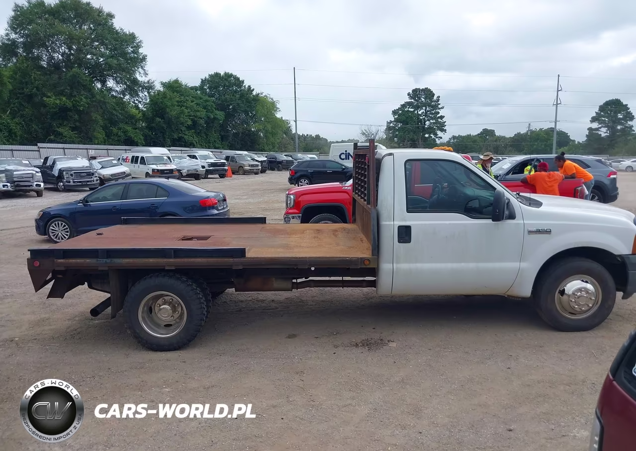 2006 Ford F-350 Chassis Xl-Xlt VIN:1FDWF36P06EC83540 - 13