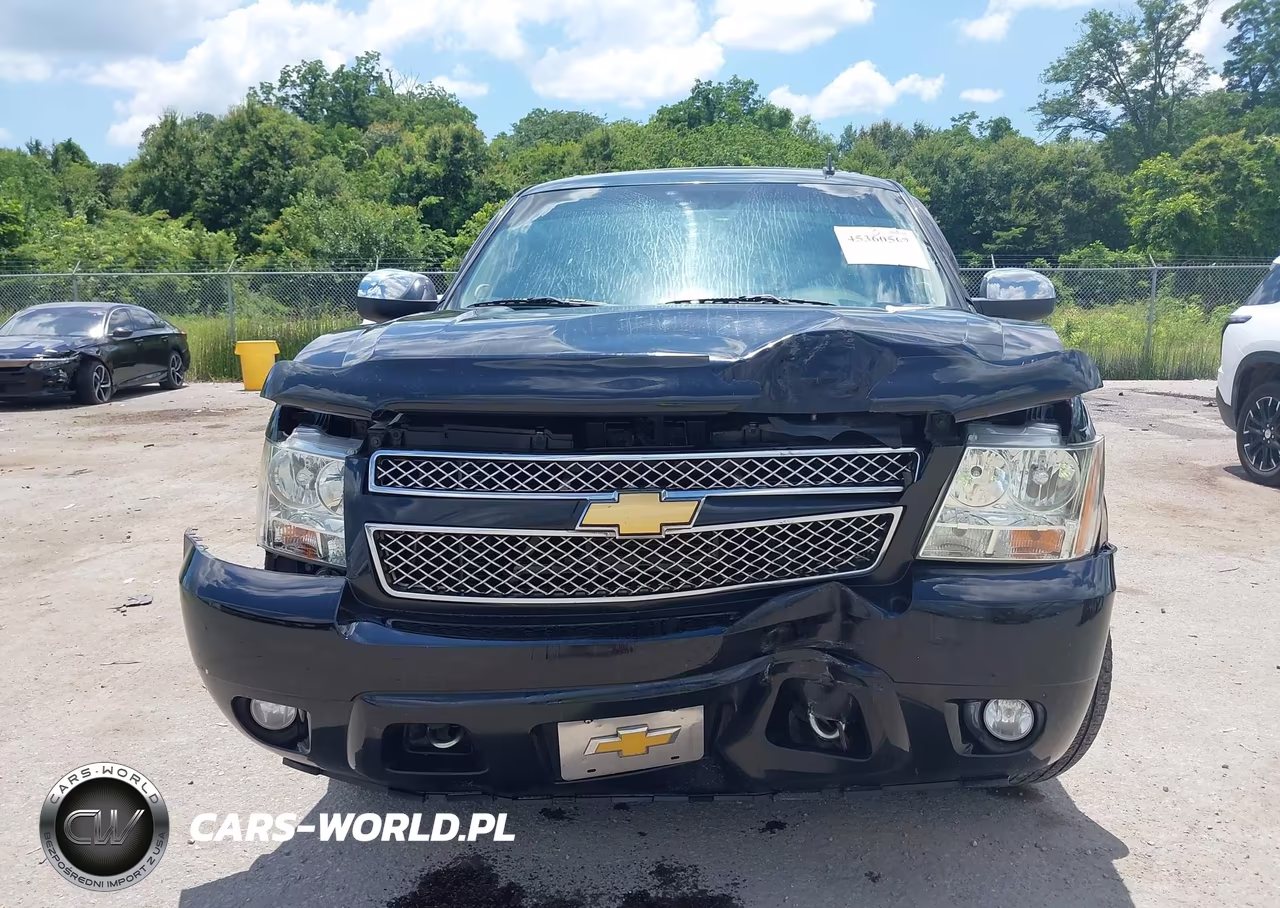 2013 Chevrolet Tahoe Ls VIN:1GNSCAE02DR131258 - 12