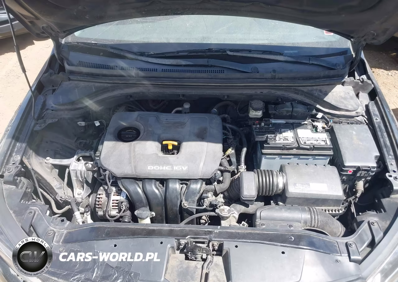 2018 Hyundai Elantra Sel VIN:5NPD84LF5JH365117 - 10