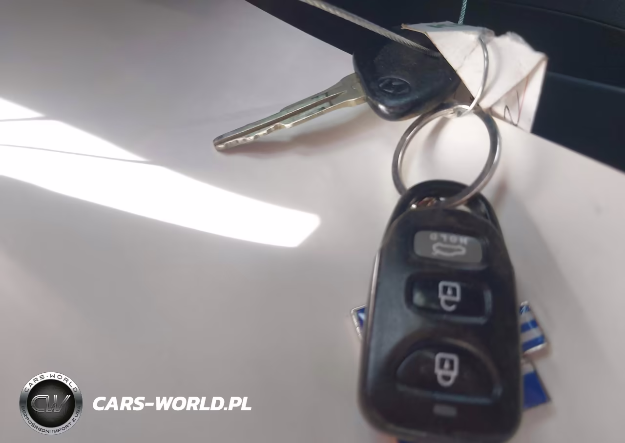 2018 Hyundai Elantra Sel VIN:5NPD84LF5JH365117 - 11
