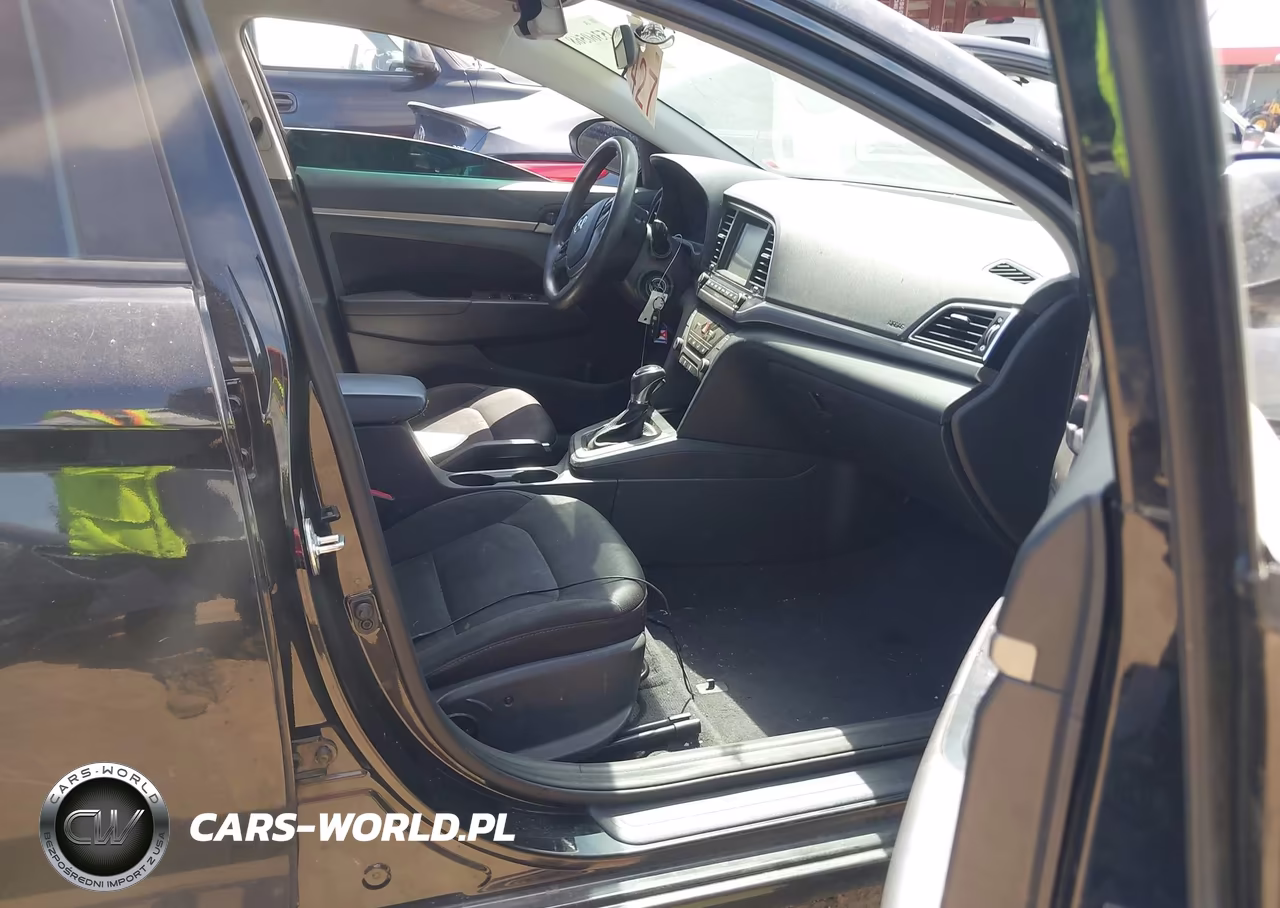 2018 Hyundai Elantra Sel VIN:5NPD84LF5JH365117 - 5