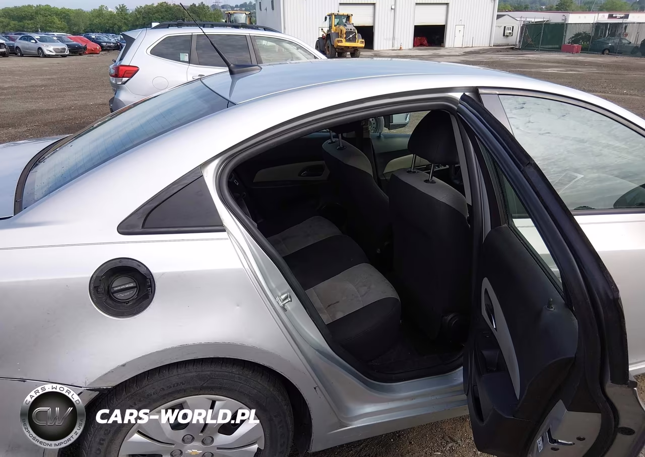 2014 Chevrolet Cruze Ls Auto VIN:1G1PA5SG9E7466360 - 8