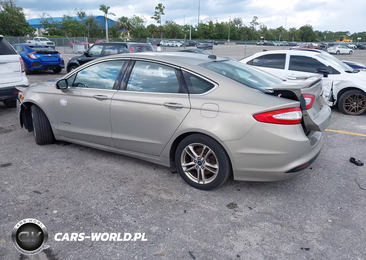 2015 Ford Fusion Hybrid Titanium VIN:3FA6P0RU6FR287287 - 3