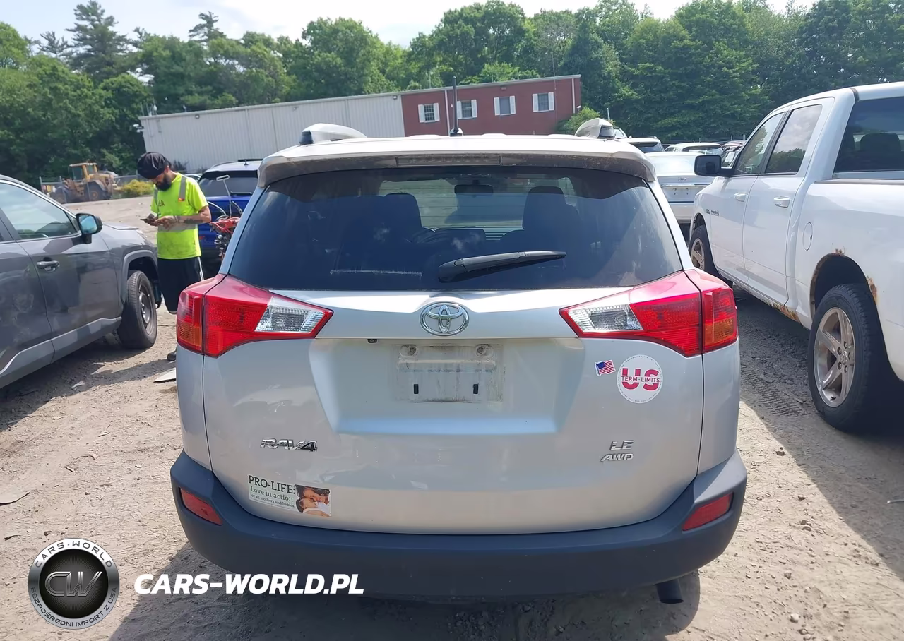 2015 Toyota Rav4 Le VIN:JTMBFREV5FJ030145 - 16