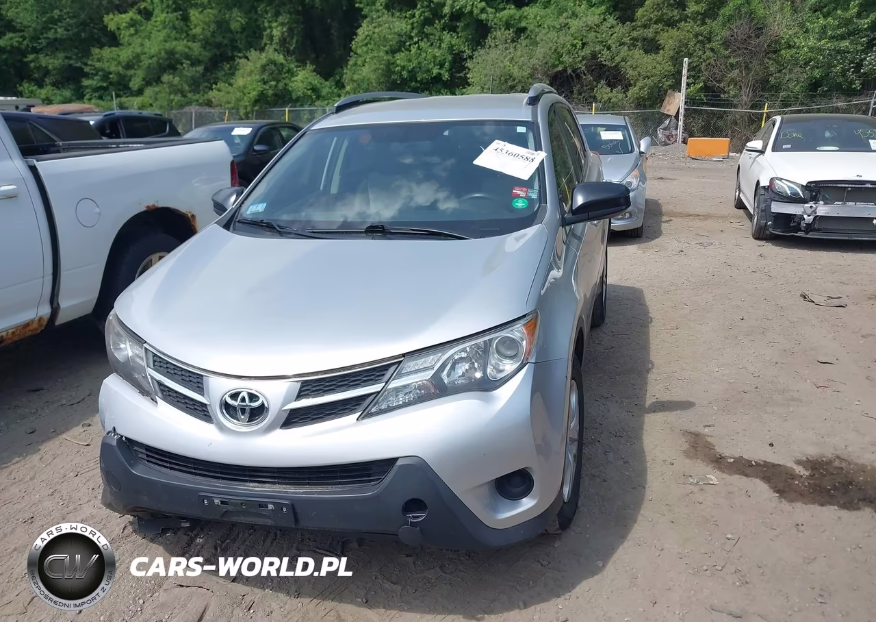 2015 Toyota Rav4 Le VIN:JTMBFREV5FJ030145 - 2