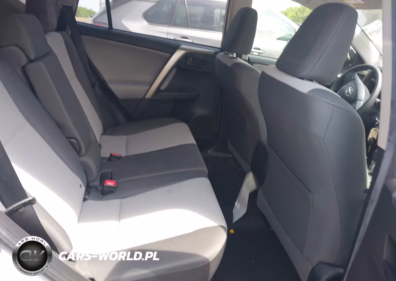 2015 Toyota Rav4 Le VIN:JTMBFREV5FJ030145 - 8