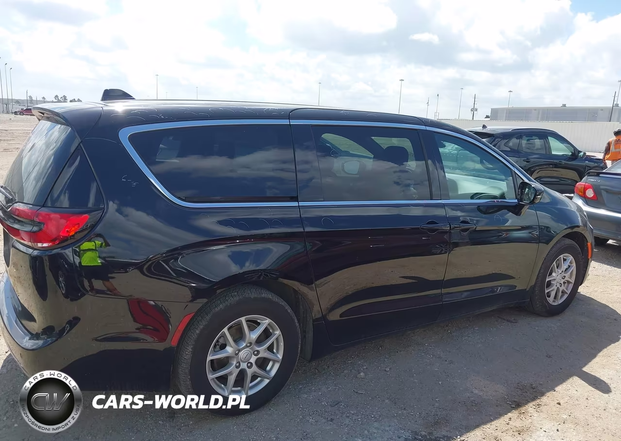 2025 Chrysler Pacifica Select VIN:2C4RC1BG2SR585994 - 13