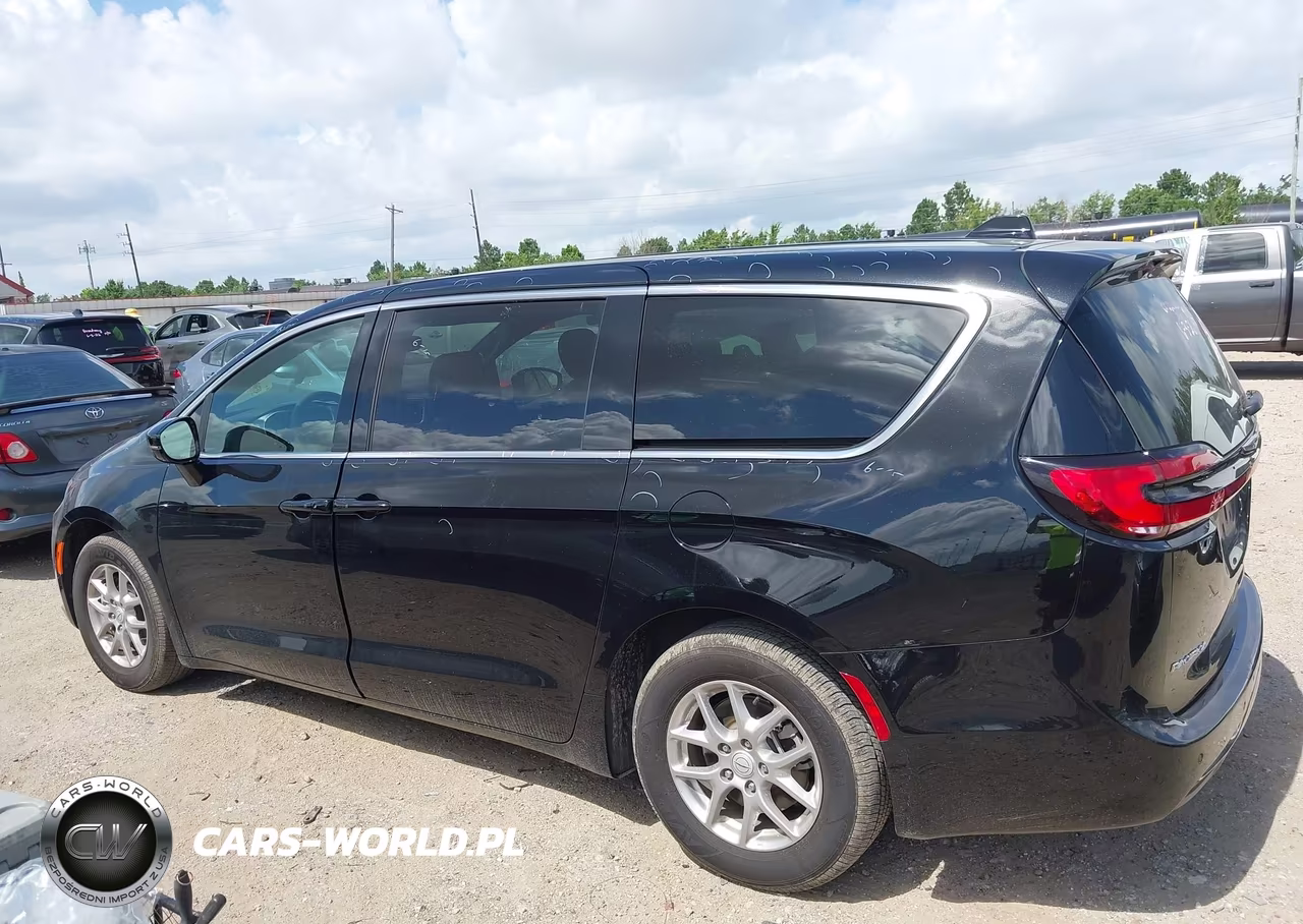 2025 Chrysler Pacifica Select VIN:2C4RC1BG2SR585994 - 14