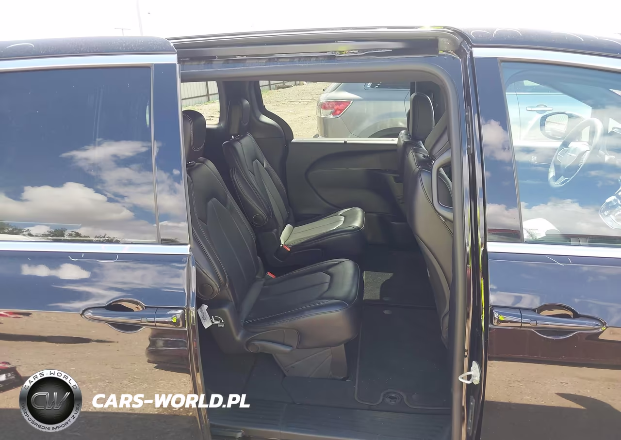 2025 Chrysler Pacifica Select VIN:2C4RC1BG2SR585994 - 8