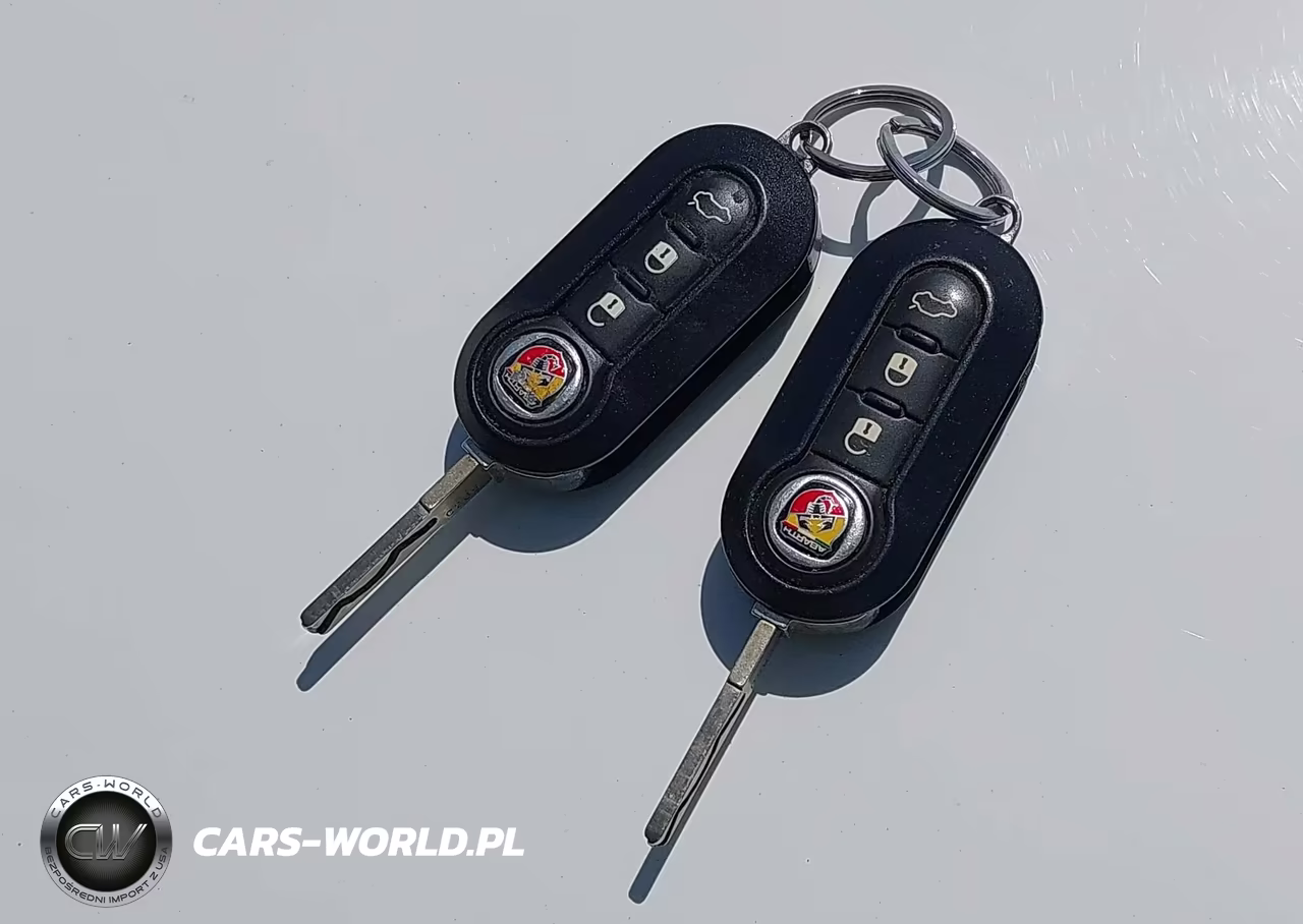 2015 Fiat 500 Abarth VIN:3C3CFFFH6FT741474 - 11