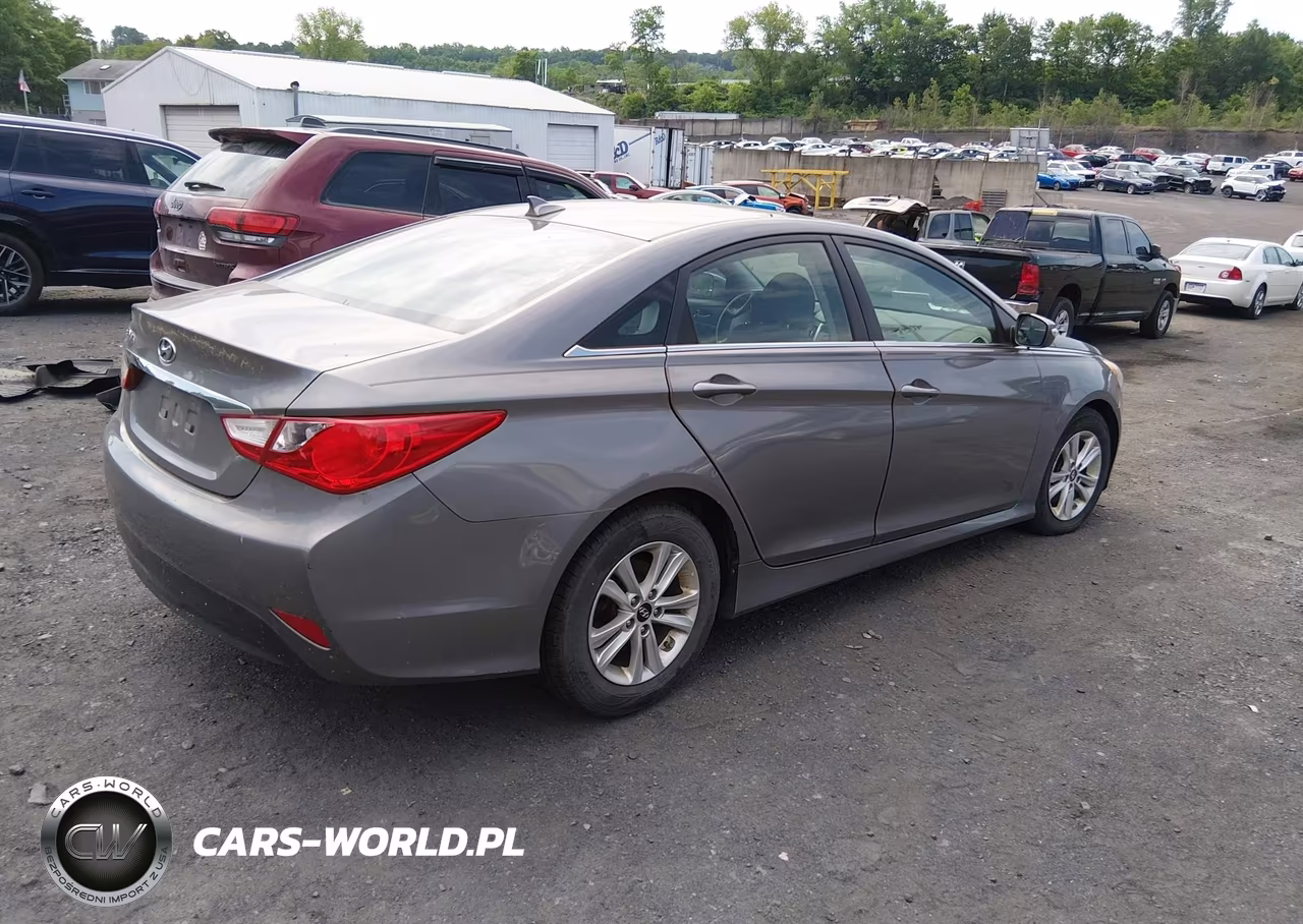 2014 Hyundai Sonata Gls VIN:5NPEB4AC5EH819340 - 4