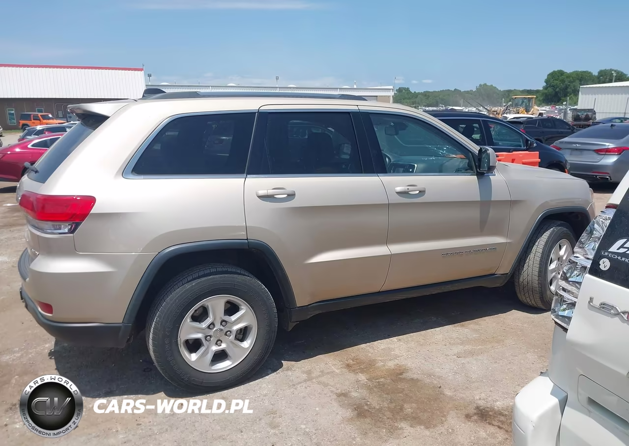 2014 Jeep Grand Cherokee Laredo VIN:1C4RJFAG8EC242317 - 13