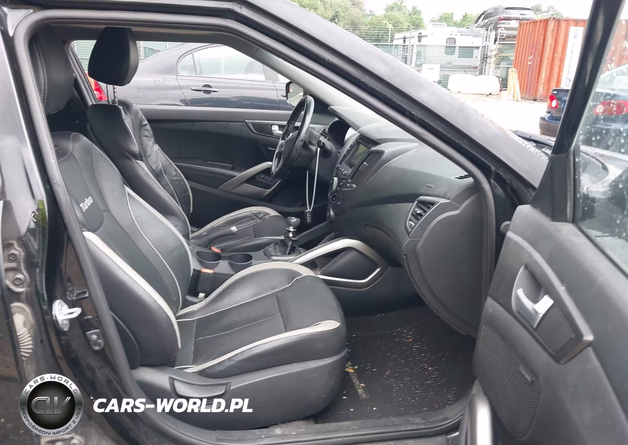 2015 Hyundai Veloster Turbo VIN:KMHTC6AEXFU228831 - 5