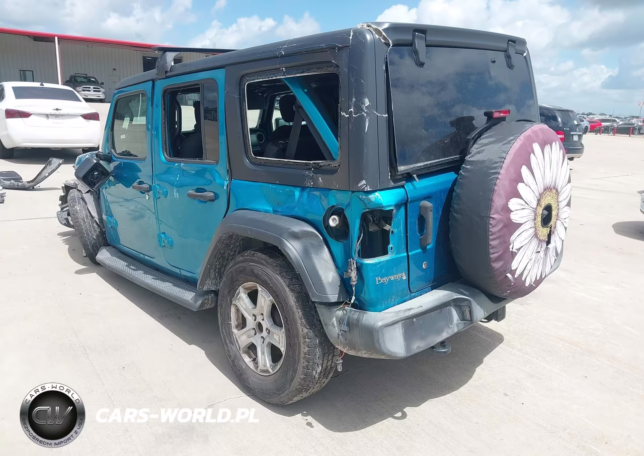 2020 Jeep Wrangler Unlimited Sport S 4X4 VIN:1C4HJXDG2LW110582 - 3
