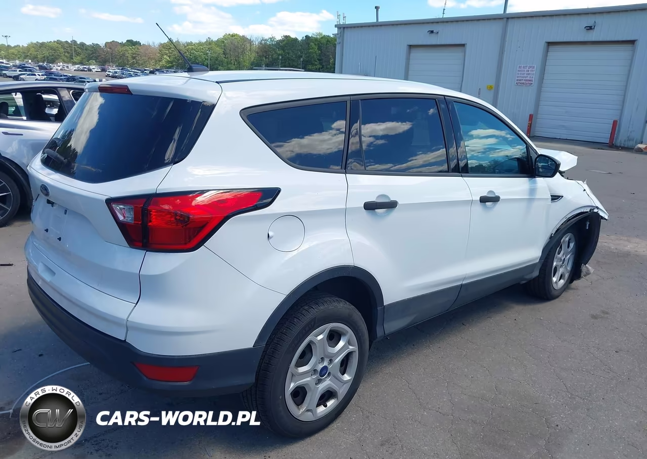 2019 Ford Escape S VIN:1FMCU0F73KUB65280 - 4