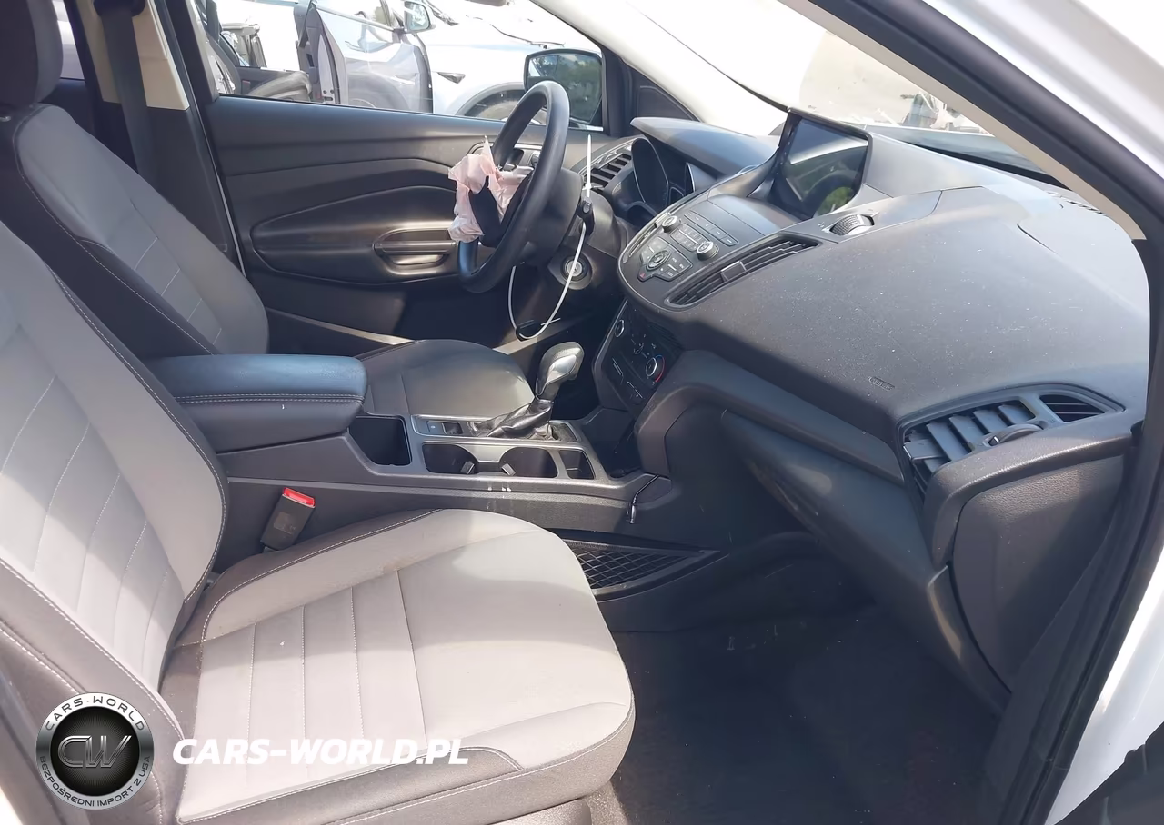 2019 Ford Escape S VIN:1FMCU0F73KUB65280 - 5