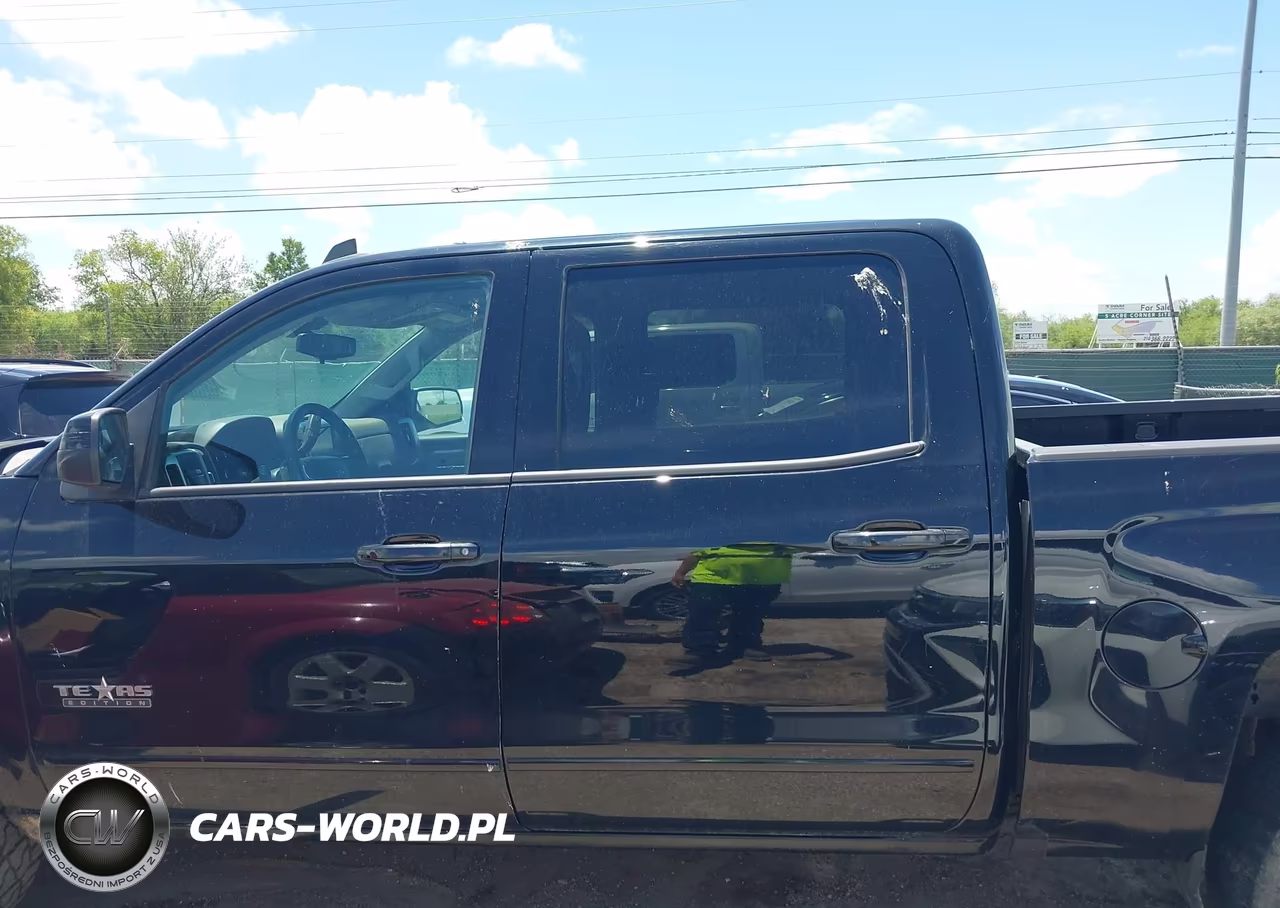 2018 Chevrolet Silverado 1500 Lt VIN:3GCPCREC3JG178866 - 14