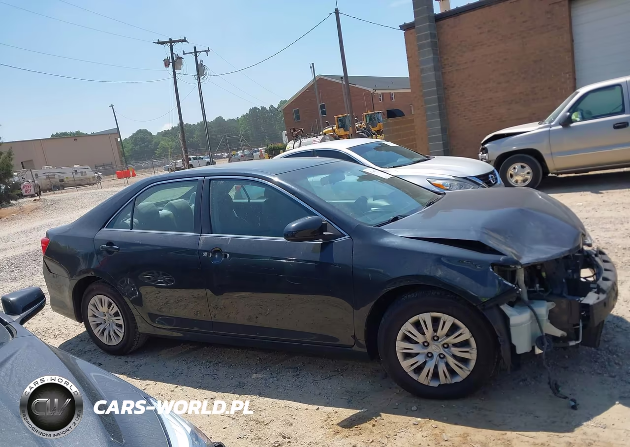 2013 Toyota Camry L VIN:4T4BF1FK3DR292121 - 13