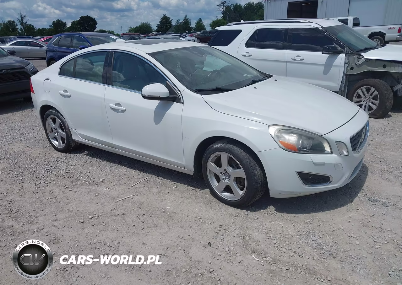 2013 Volvo S60 T5-T5 Platinum-T5 Premier-T5 Premier Plus