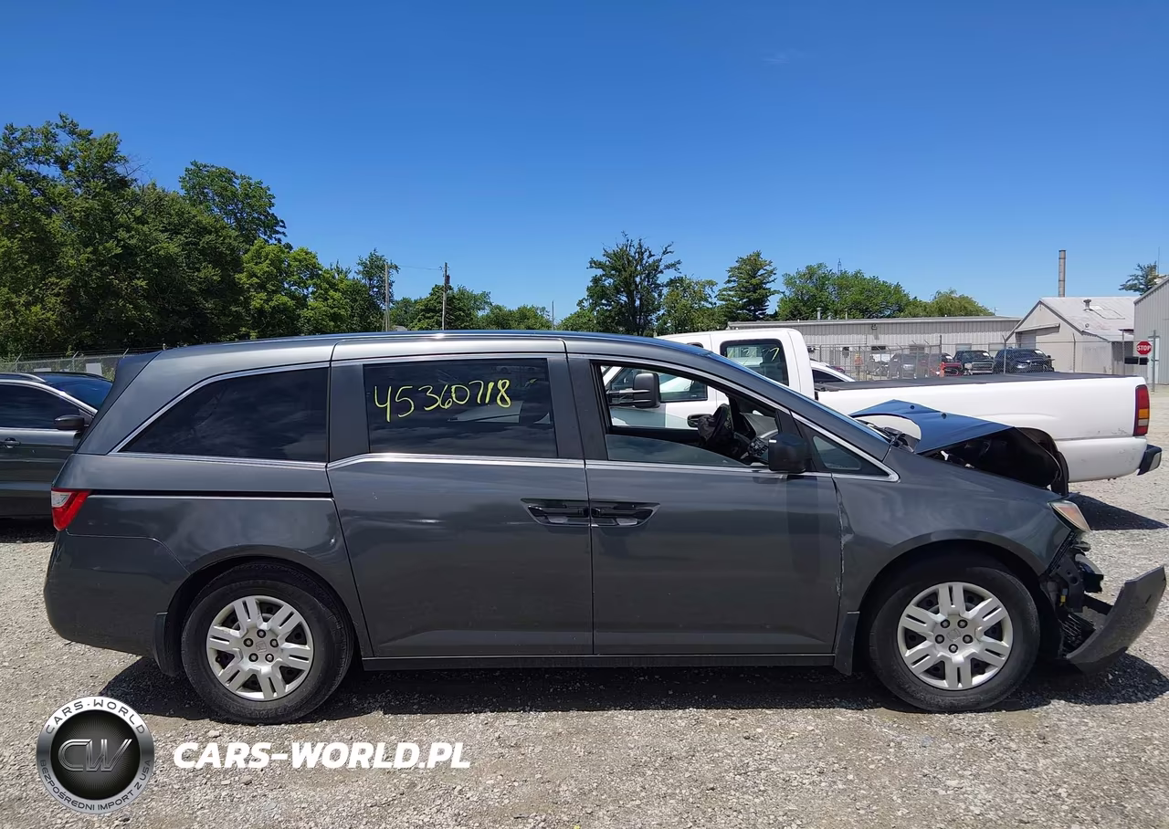 2011 Honda Odyssey Lx VIN:5FNRL5H24BB030236 - 14
