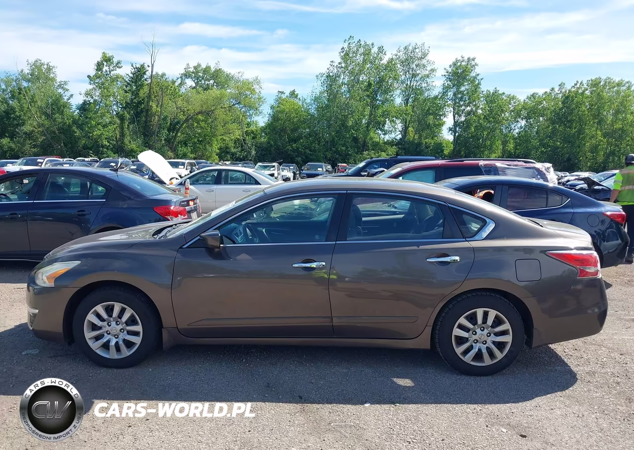 2014 Nissan Altima 2.5 S VIN:1N4AL3AP1EC281505 - 14