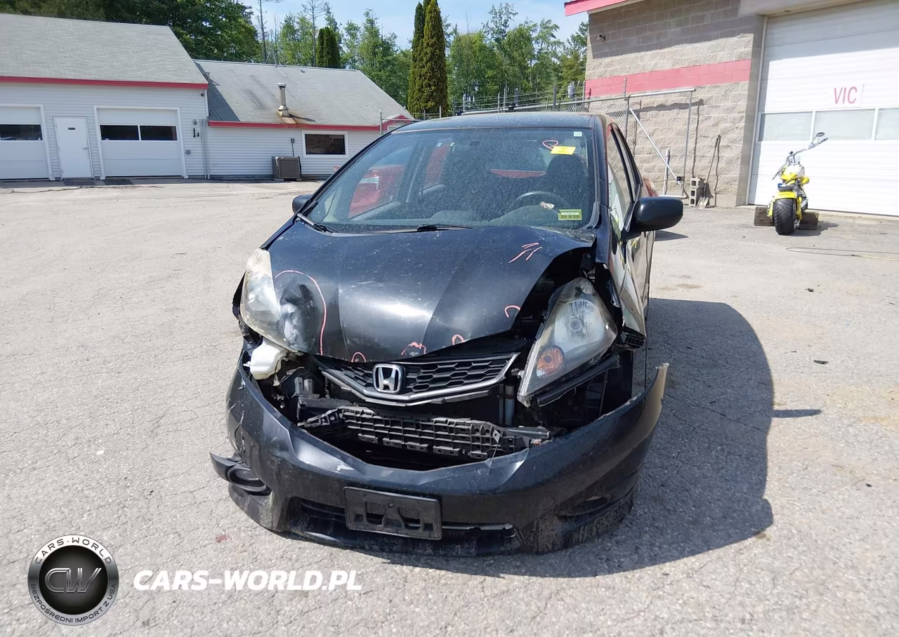 2012 Honda Fit Sport VIN:JHMGE8H57CC018575 - 6