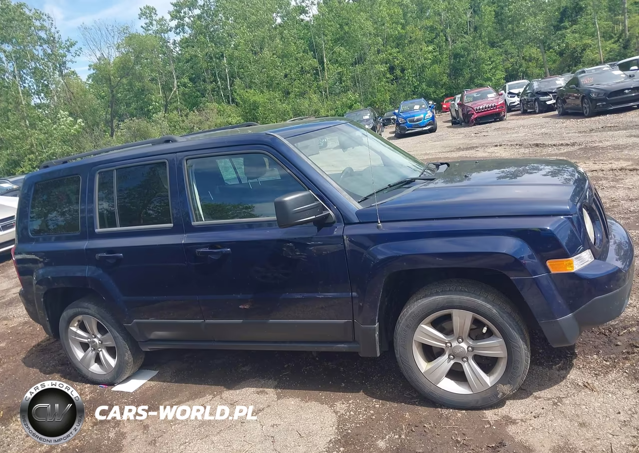2014 Jeep Patriot Latitude VIN:1C4NJRFB6ED508960 - 13