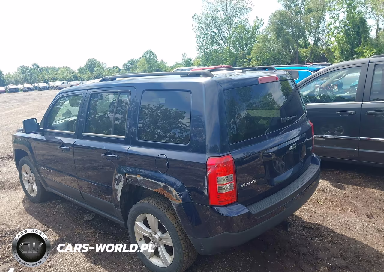 2014 Jeep Patriot Latitude VIN:1C4NJRFB6ED508960 - 3