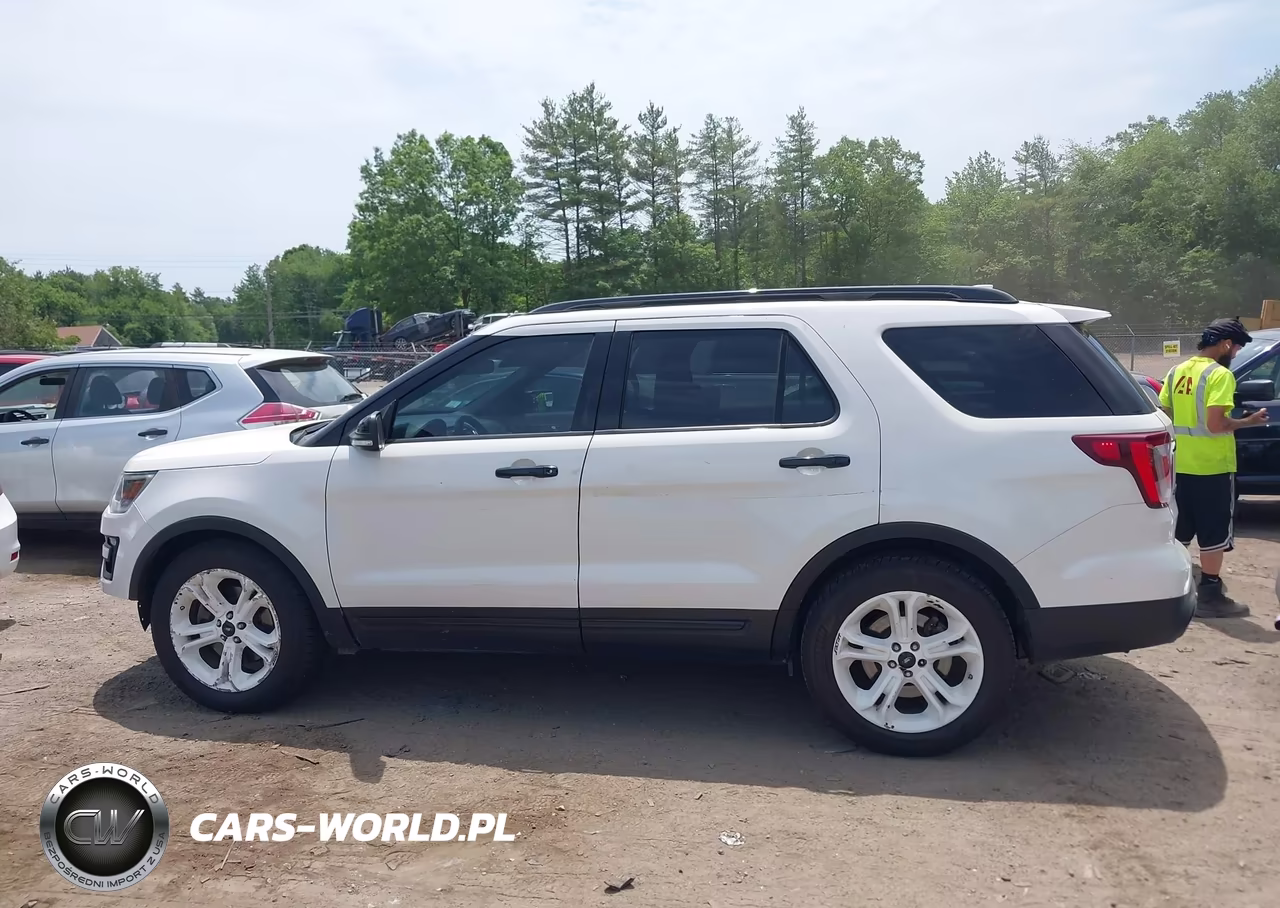 2016 Ford Explorer Sport VIN:1FM5K8GT5GGB30075 - 14