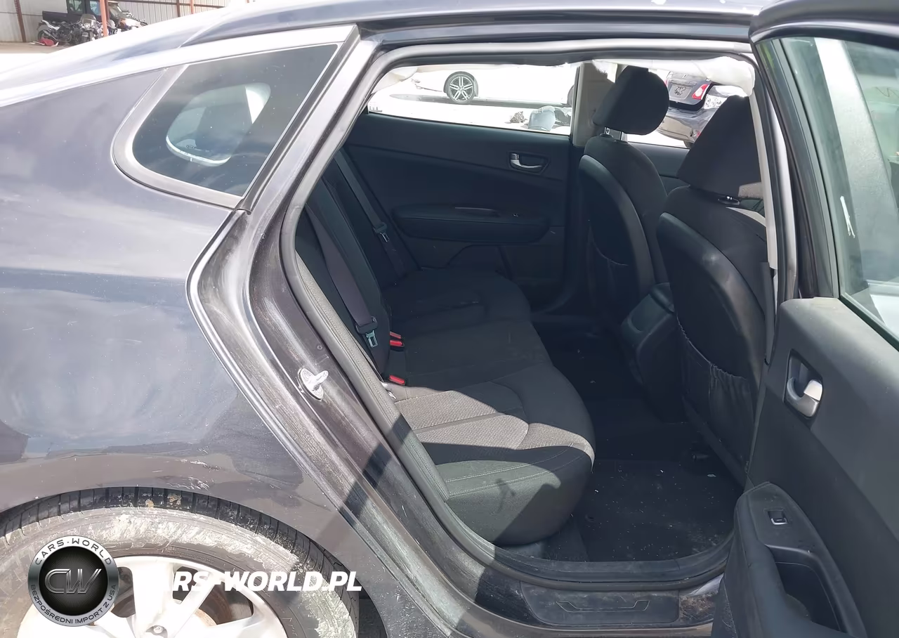 2017 Kia Optima Lx VIN:KNAGT4L36H5149981 - 8