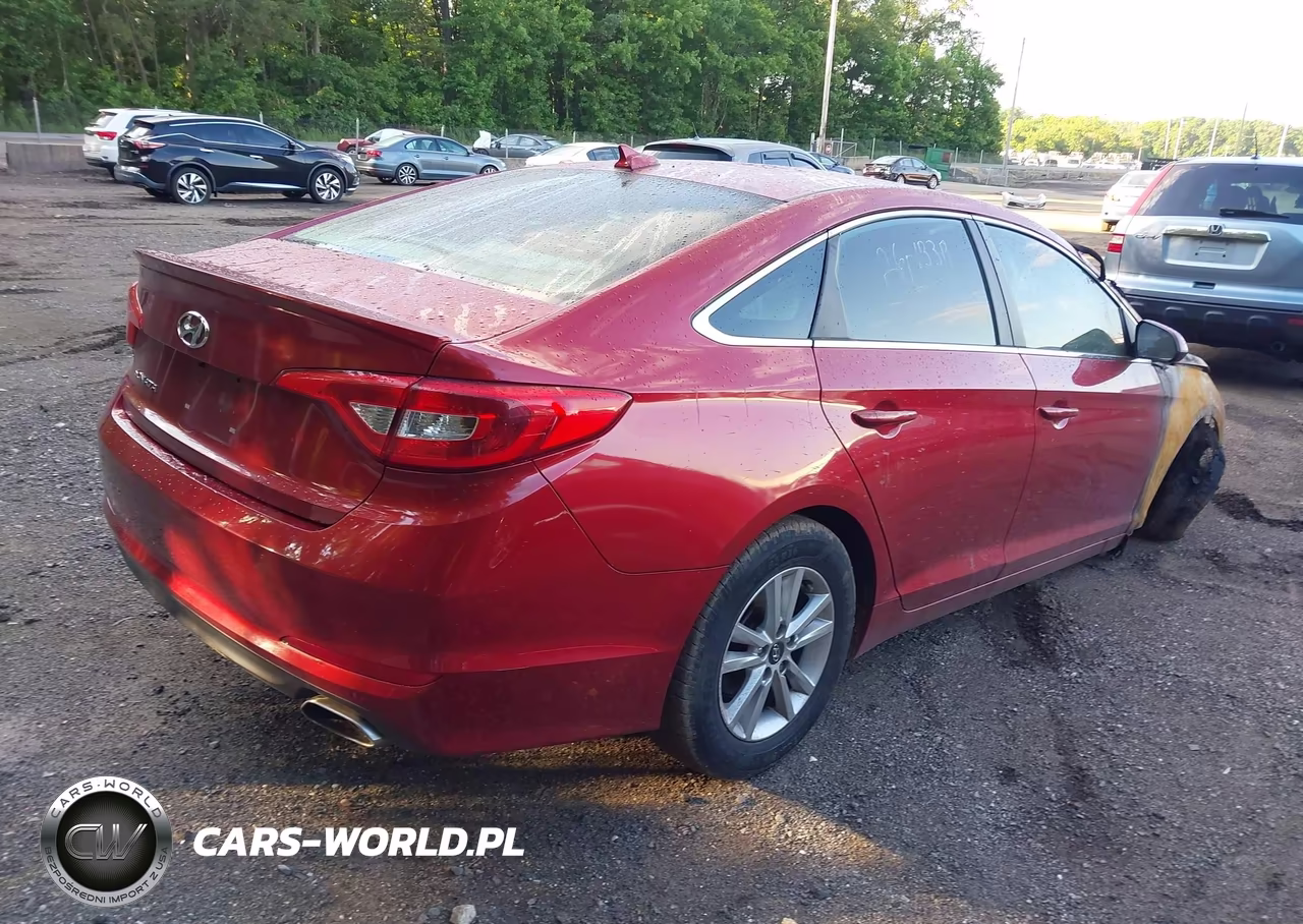 2015 Hyundai Sonata Se VIN:5NPE24AF4FH222482 - 4